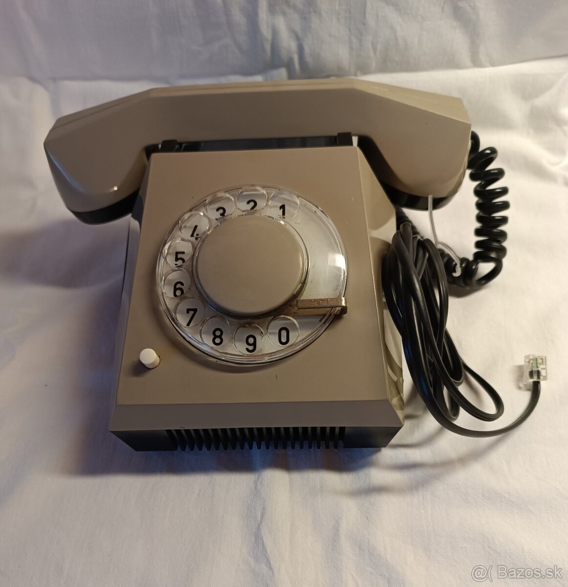 Retro vytáčecí telefon TESLA Liptovský Hrádok AS10,1973