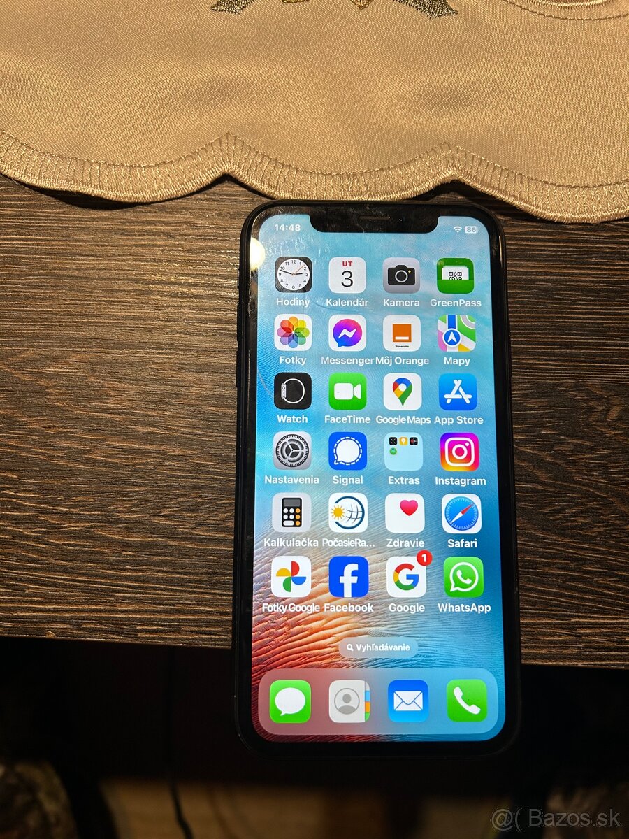 Predám iPhone 10 Xr