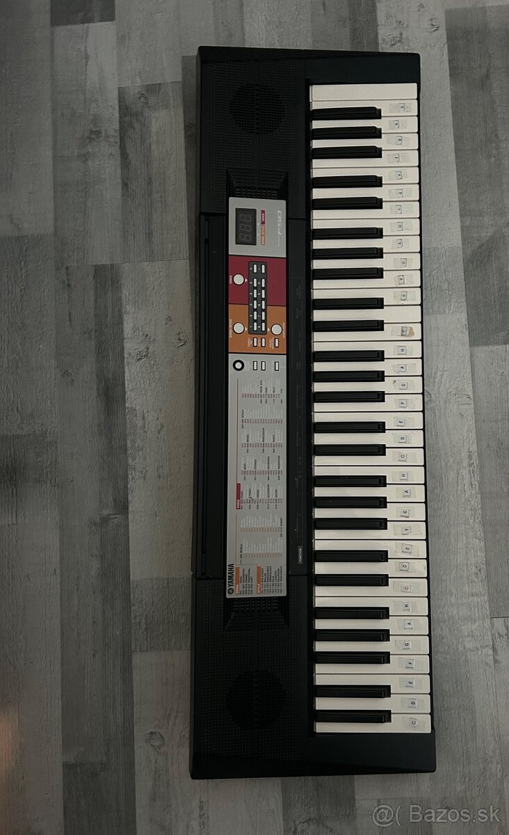 Keyboard YAMAHA F50