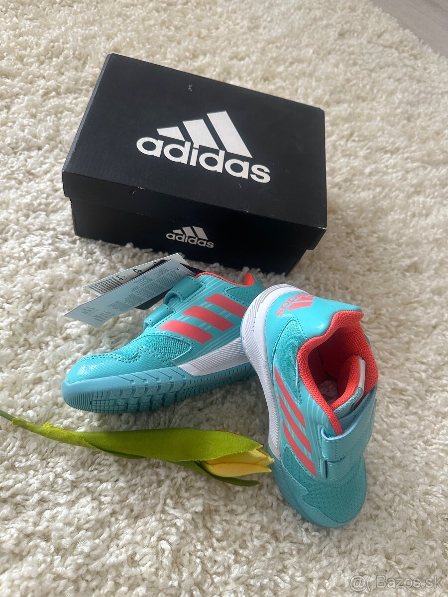 Botasy Adidas nové 28