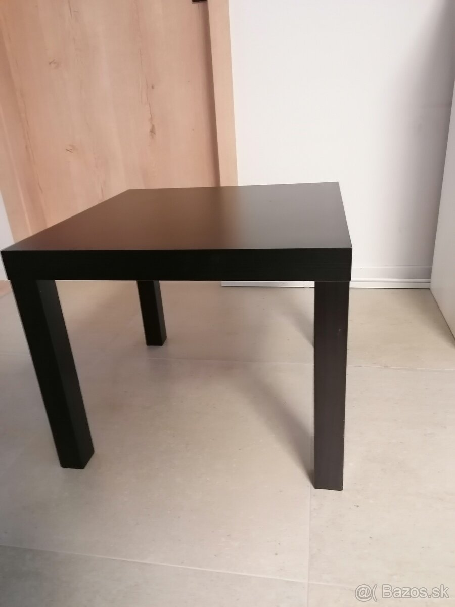 Stolík Lack (Ikea)