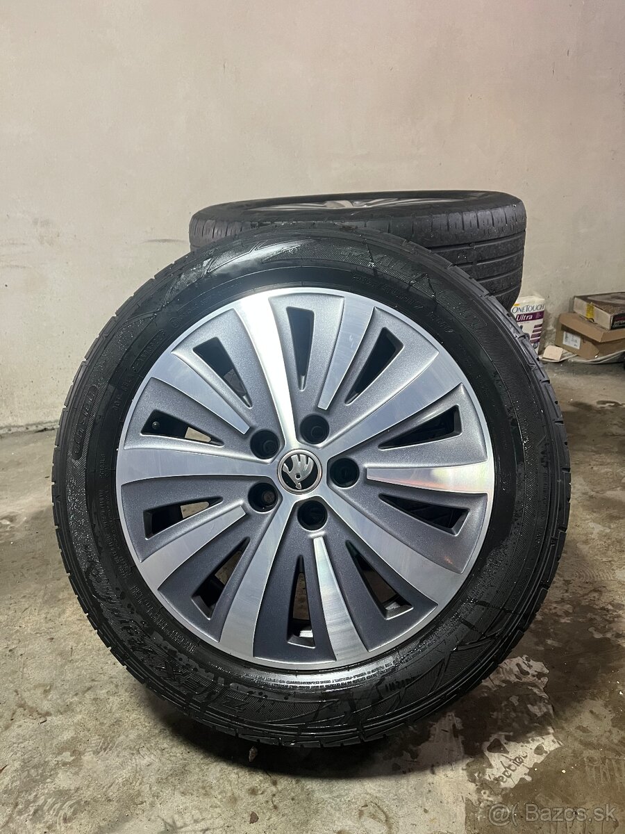 Original Škoda Drakon r17 5x112 215/55 s pneu