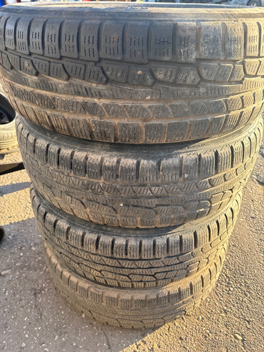 215/70r16 100H