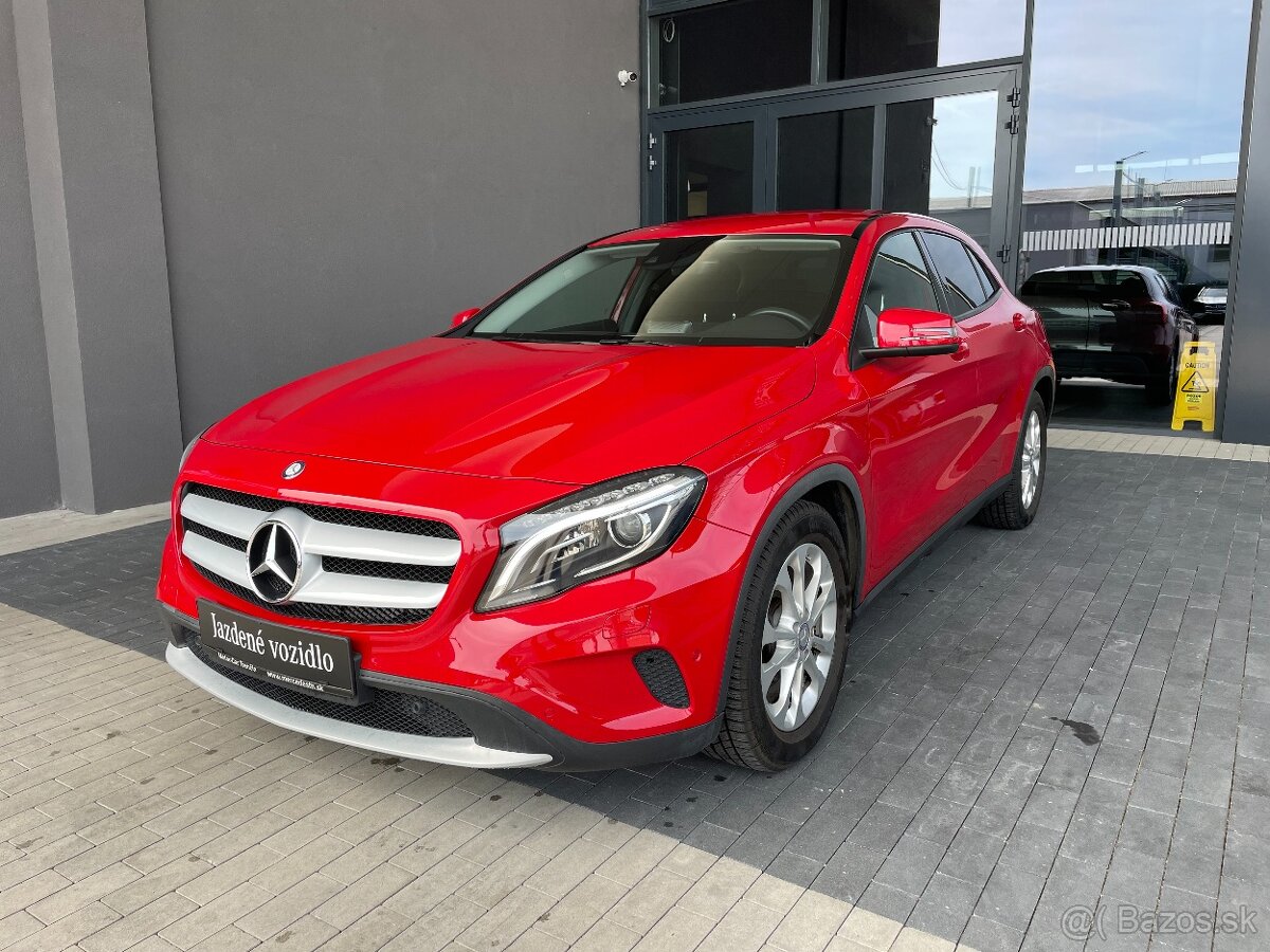 Mercedes-Benz GLA 200