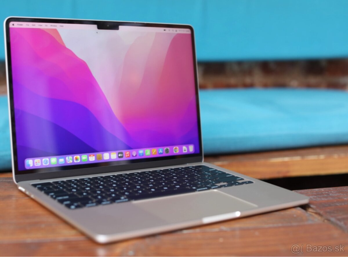 Predám MacBook Air M2 2022 Space grey