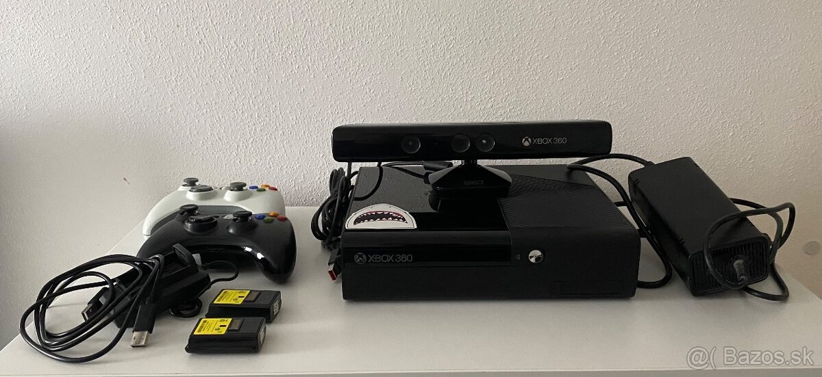 XBOX 360 + 17 hier