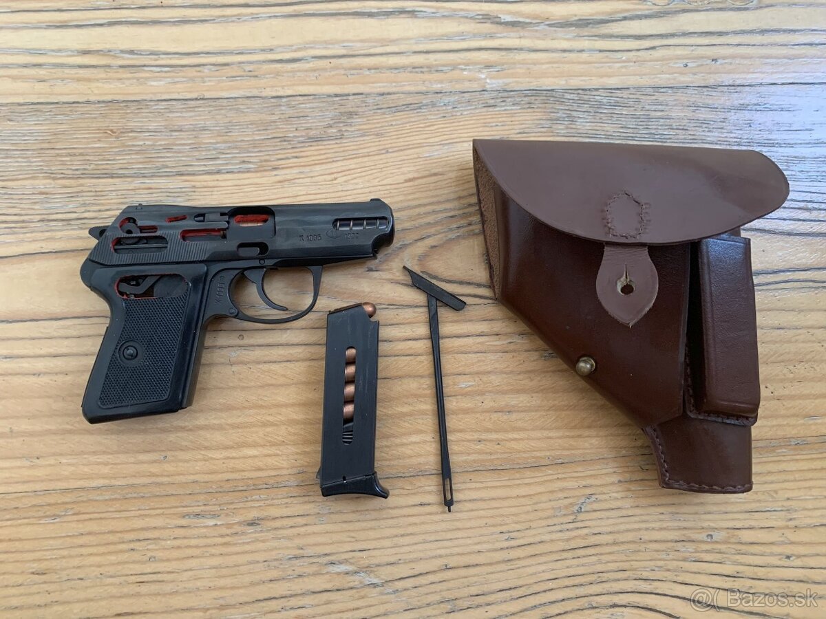 školský rez pištoľ RADOM FB P-64 9mm Makarov