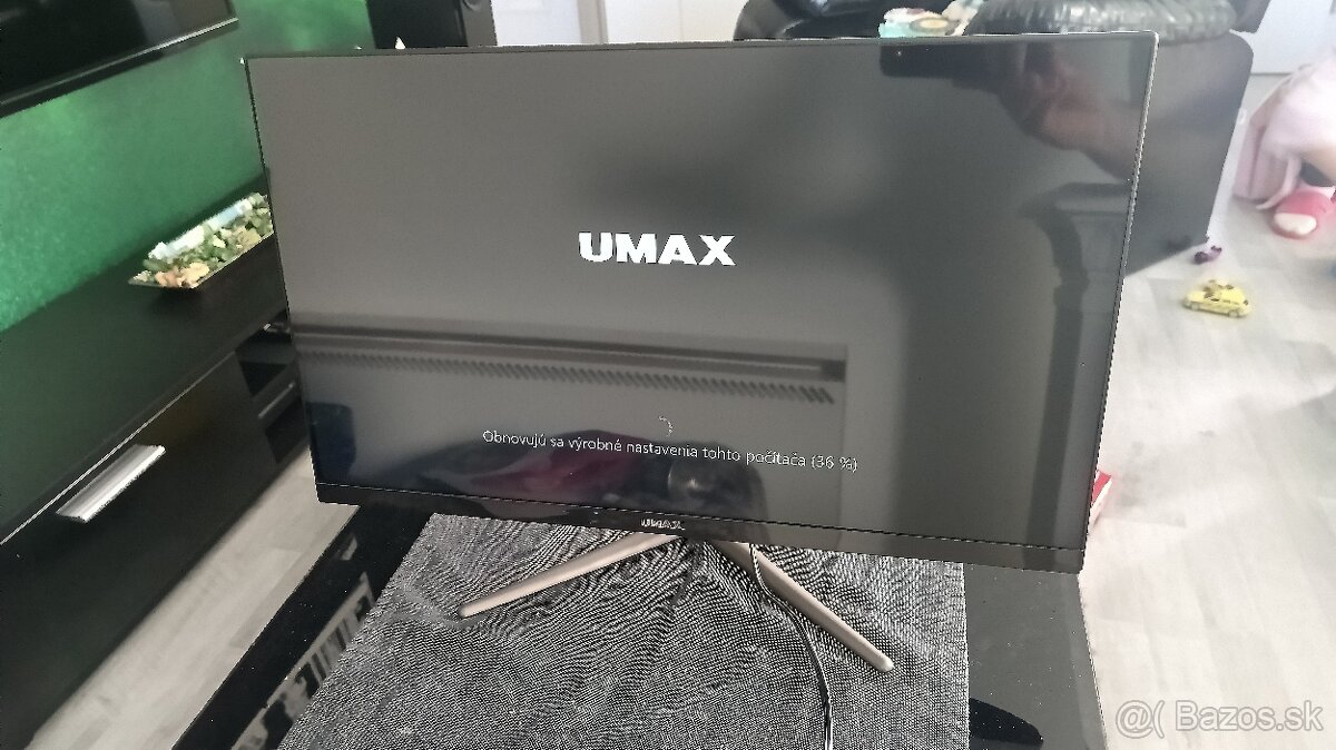 UMAX U-ONE 24AL+