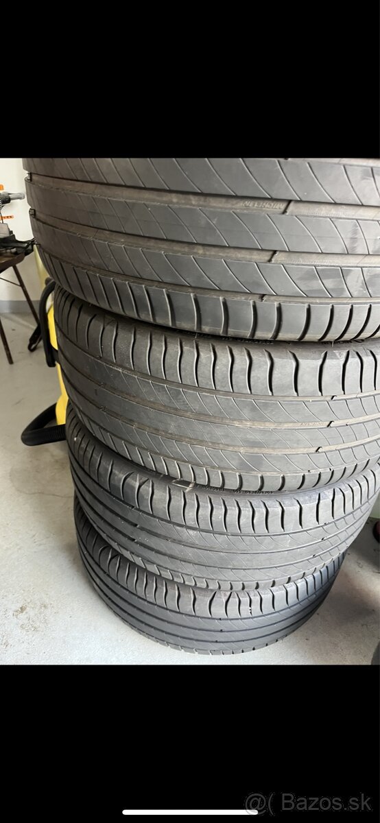 Letné pneu 225/40r18