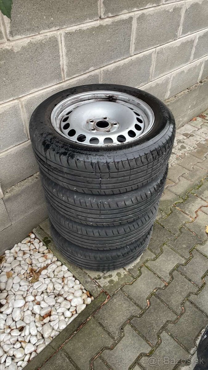 Predam pneu 205/55 r16