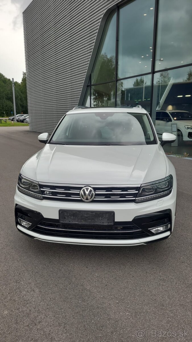 Volkswagen Tiguan R-line 2.0TDI 140kw DSG 4Motion Pano DCC