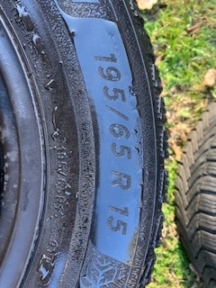 Predám zimné pneumatiky Michelin 195/65/R15