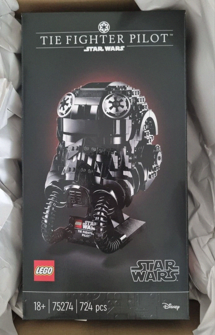 LEGO (75274) Pilot stíhačky a prilba Darth Vader