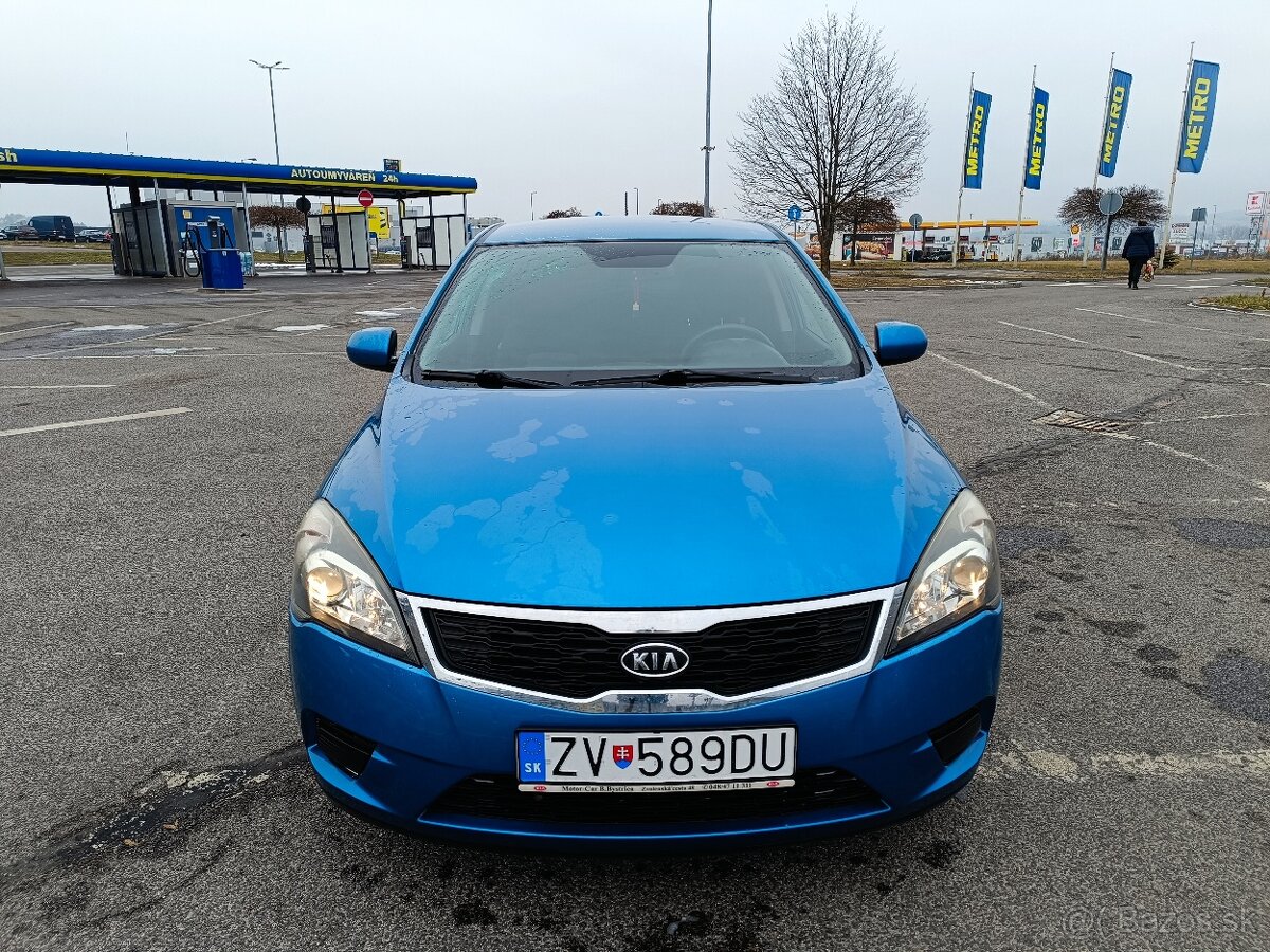 Kia Cee´d 1.4 CVVT 105k LX SR 2majiteľ