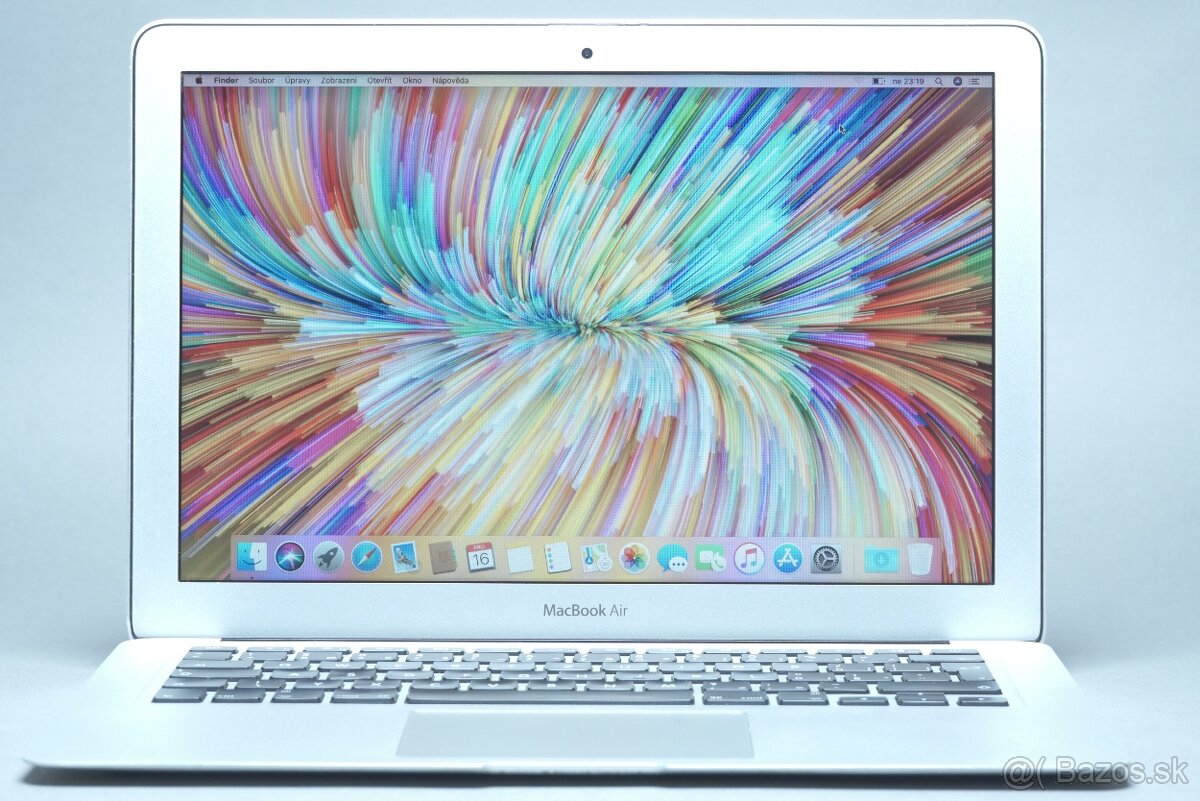 ZÁRUKA/Macbook Air13.3"/I5 1.4GHZ/4GB RAM/128GBSSD/CZ