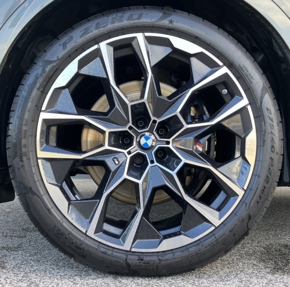 BMW X7 - 22" M Alu disky Double-spoke 913 Bicolor