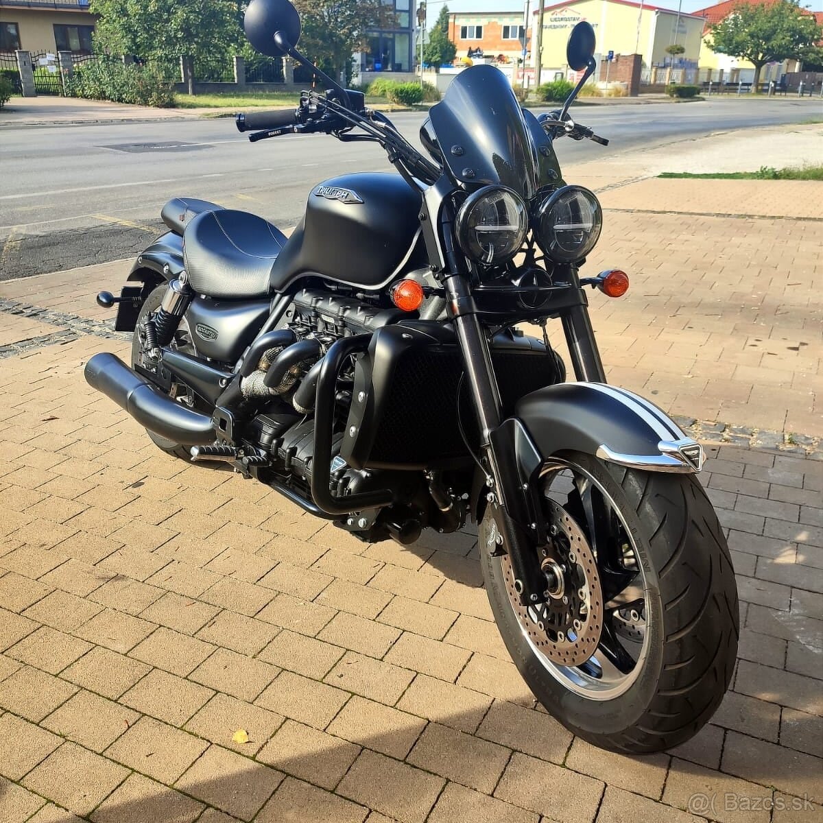 Triumph rocket 3 roadster