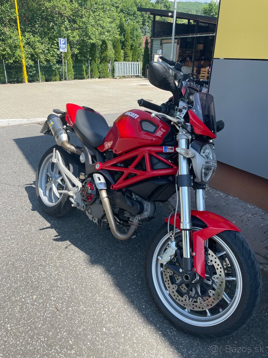 Ducati Monster 1100