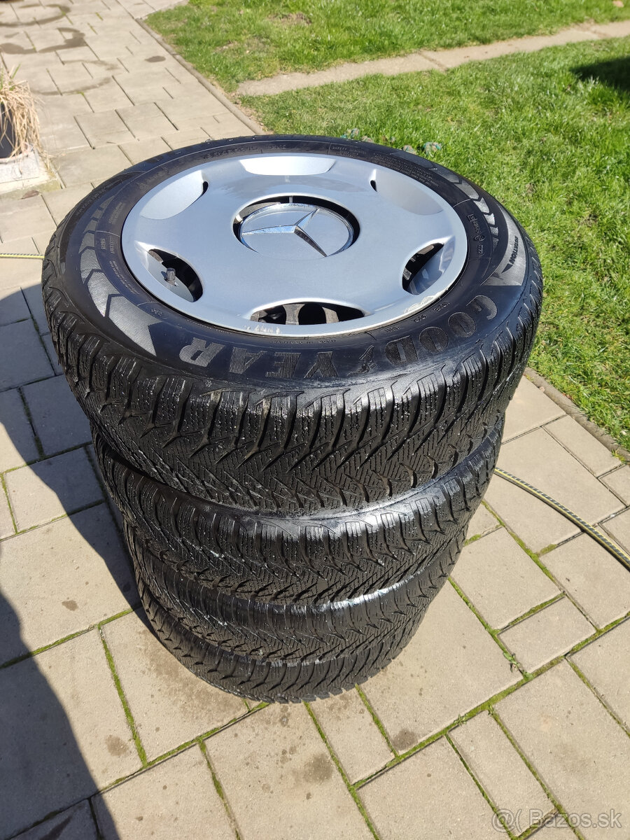 Zimná sada Goodyear Ultragrip 8 195/65 R15 + disky 5x112