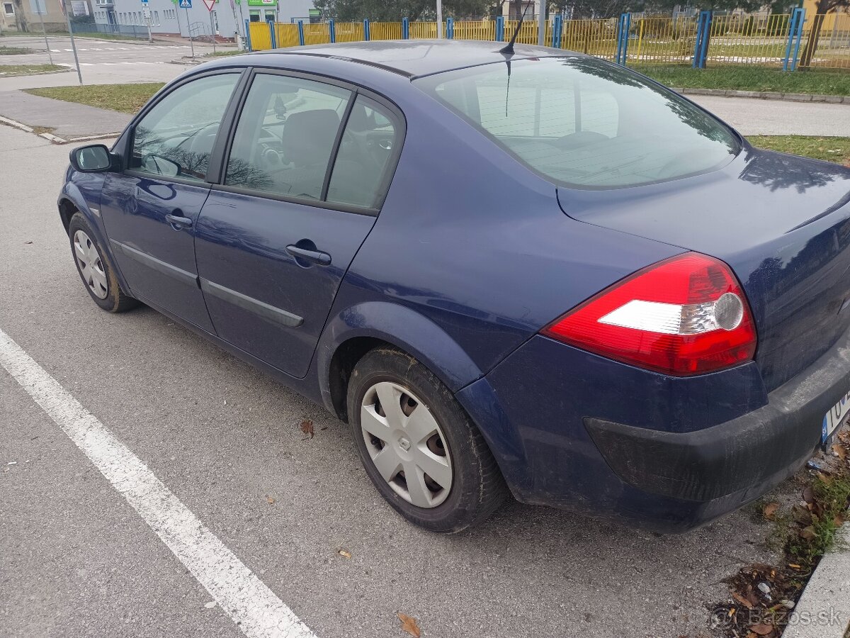 Renault megane 1.6 benzín  sedan