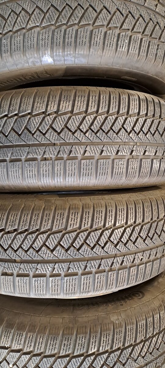 Predám 4ks jazdené zimné 235/65r17-108H Continental