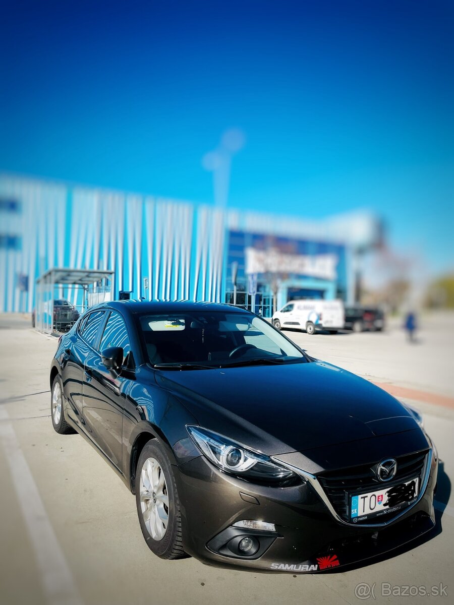 Vymena Mazda 3