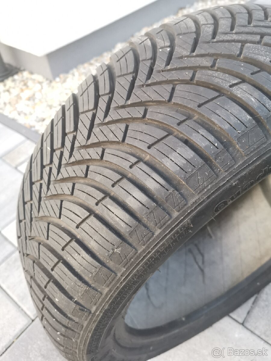 Kleber Quadraxer 225/45 r17 zimna 1ks