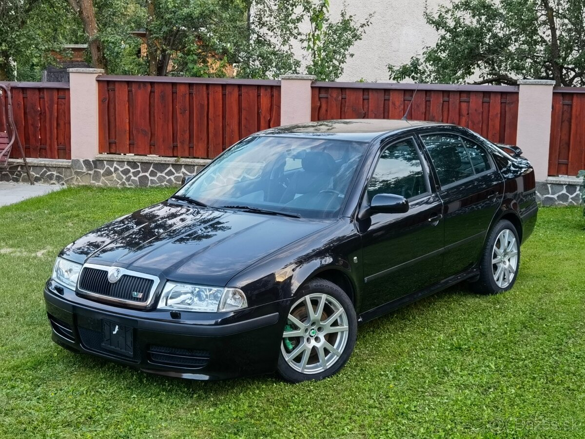 Škoda Octavia RS 1.8T SEDAN