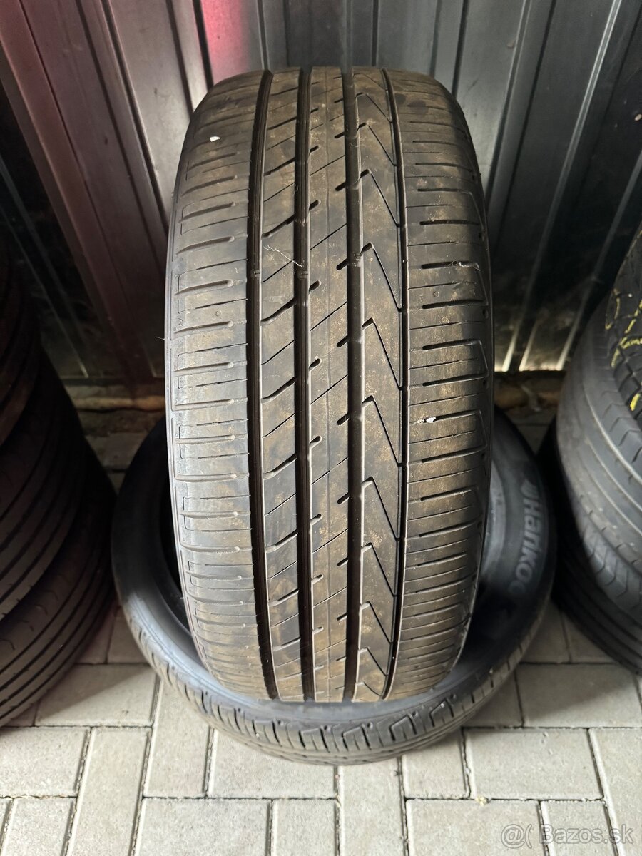 235/50R19 Hankook