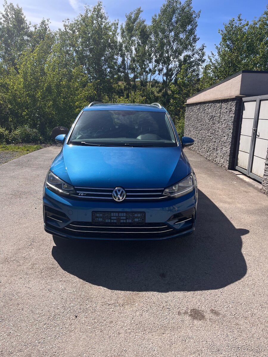 VW Touran R-line