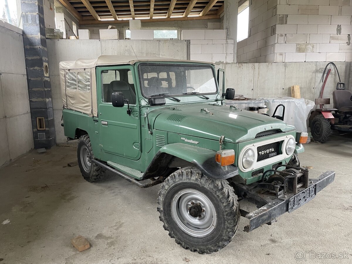 Toyota land cruiser bj43