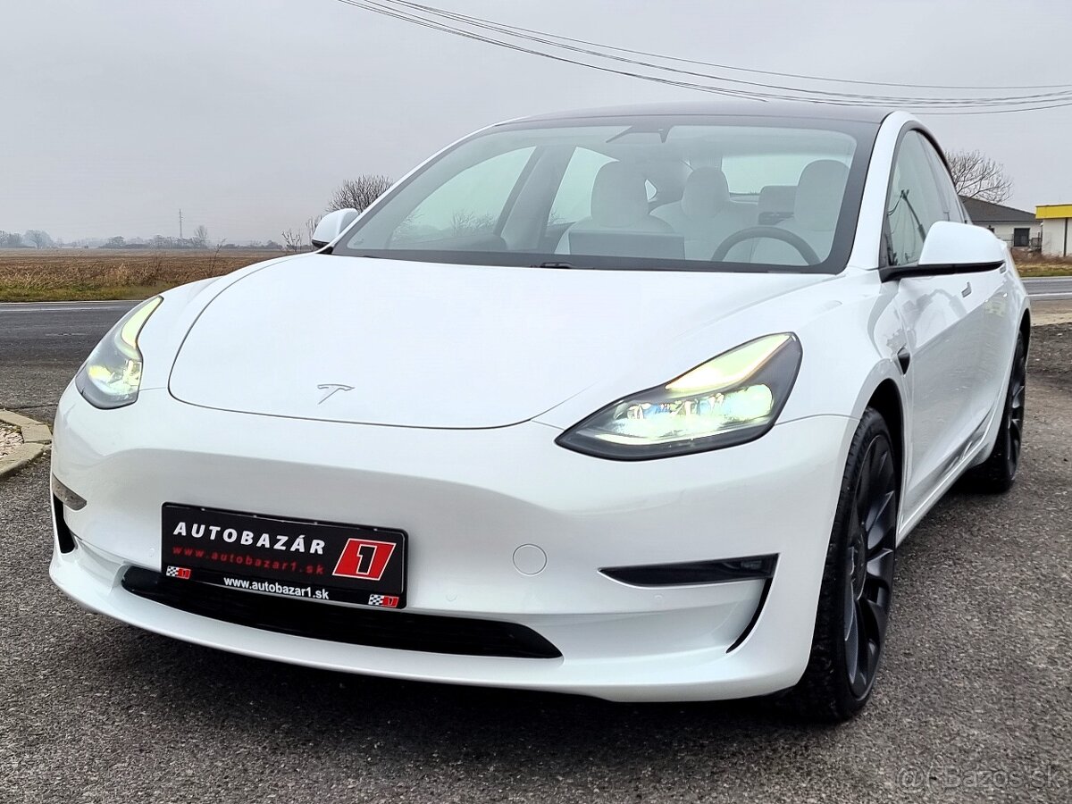 Tesla Model 3 Performance 82kWh 4x4 len 13 900 km 