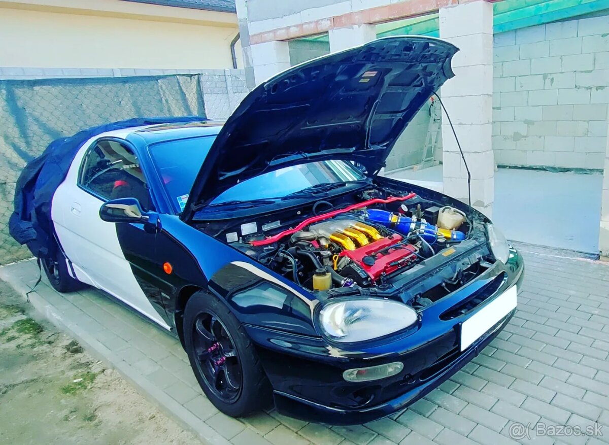 Mazda MX-3 KLDE 2.5 V6 125kw