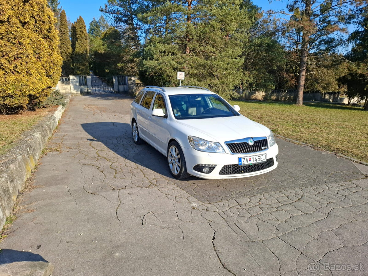 Škoda Octavia 2 Combi RS