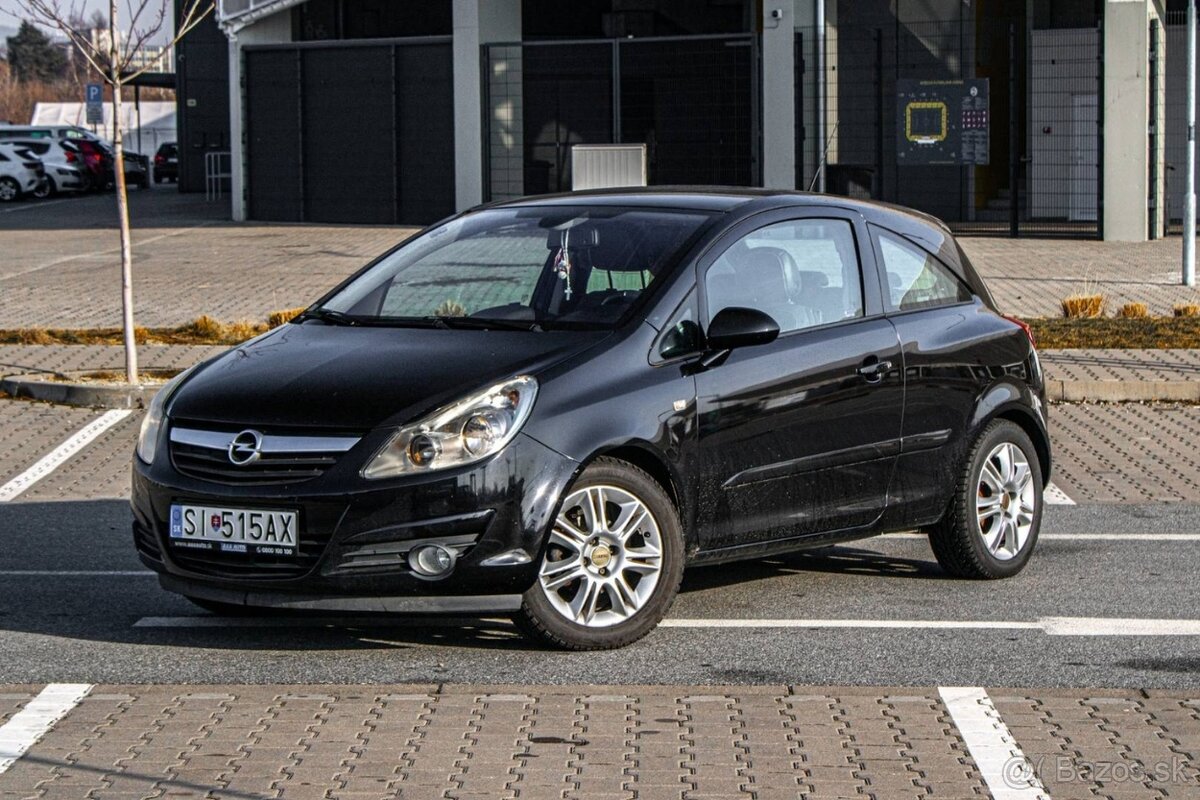 Opel Corsa 1.4 16V Essentia Easytronic