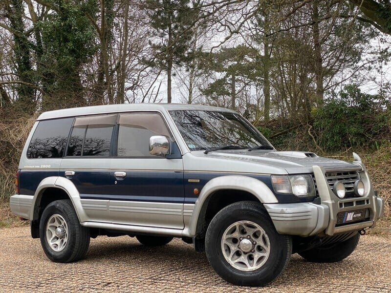 mitsubishi pajero wagon 2.5TD