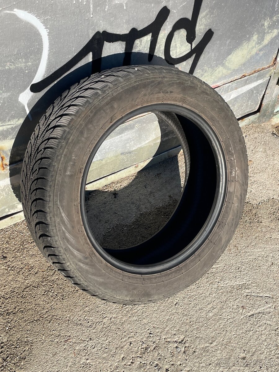 NOKIAN 205/55 R16 zimné