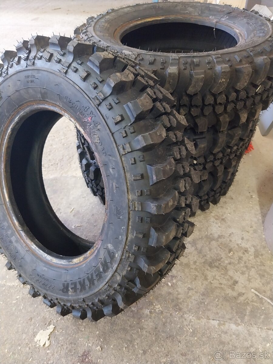 205/80 R16