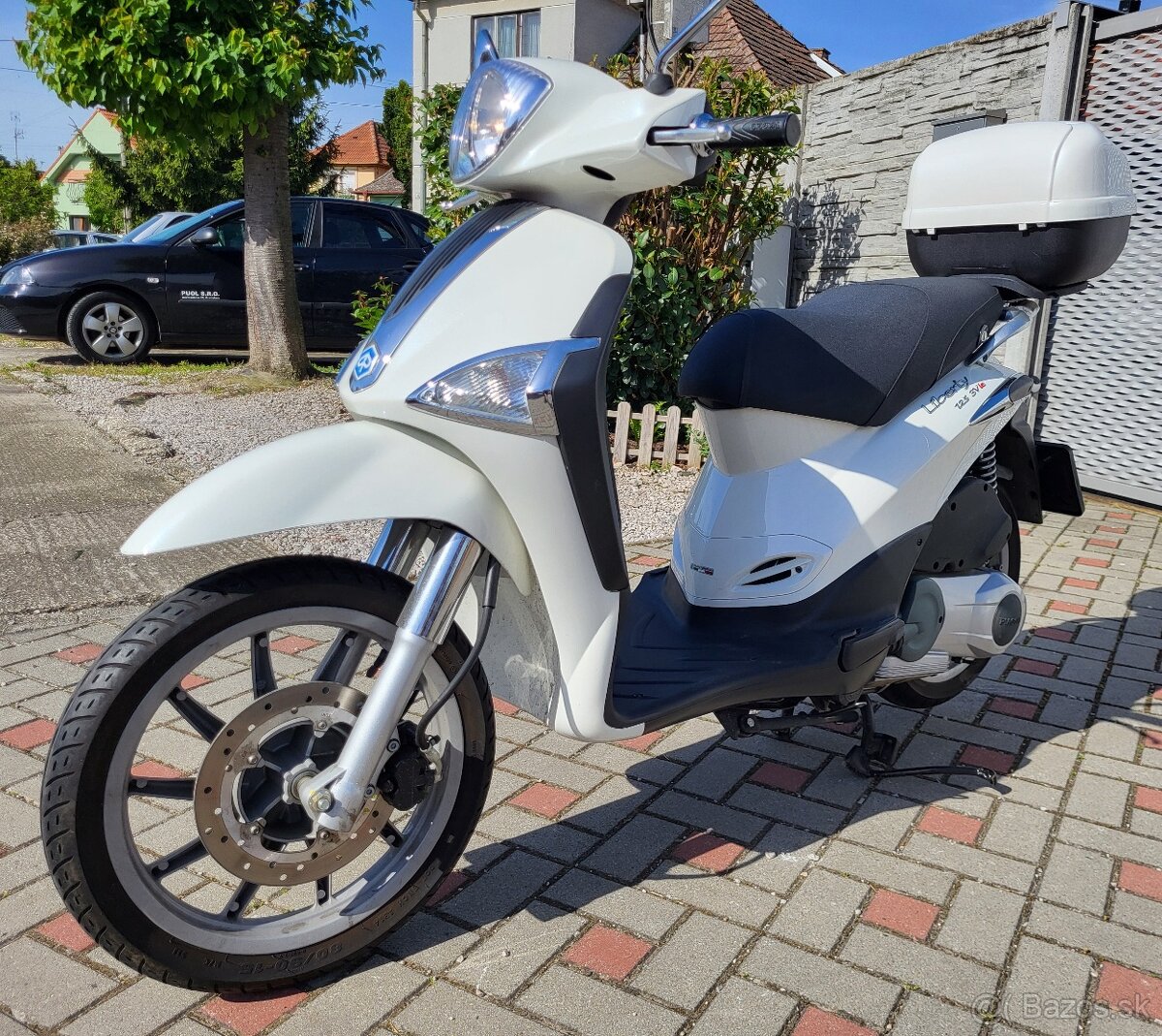 Piaggio Liberty 125 rok 2015 2900km