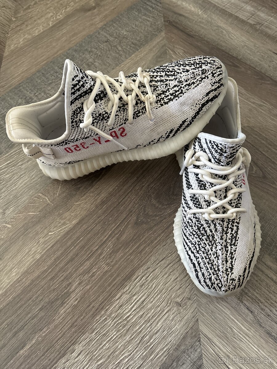 Adidas yeezy boost zebra