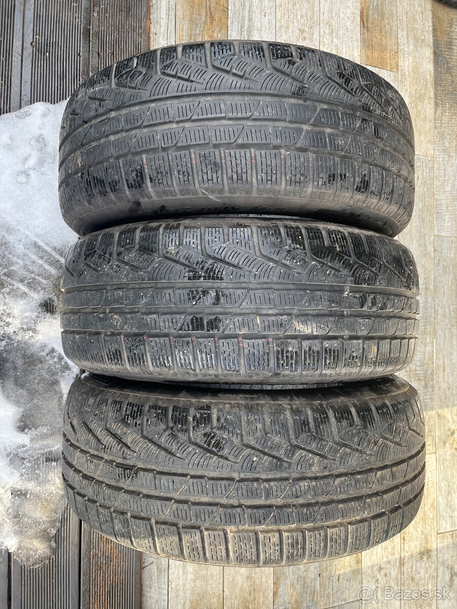 Zimne pneu 225/55 R17 Pirelli