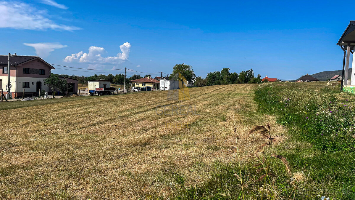 Na predaj pozemok v obci ABRANOVCE | Realitná kancelária Býv