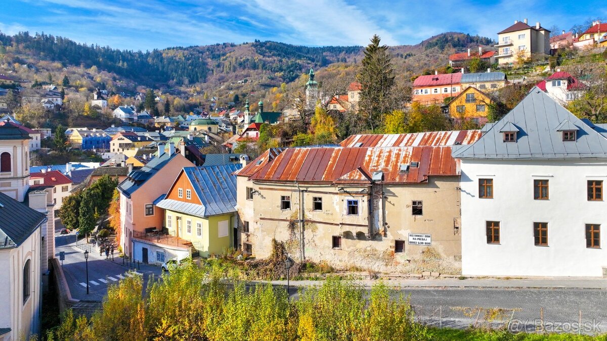 Bytová jednotka v centre Banskej Štiavnice blízko parkoviska