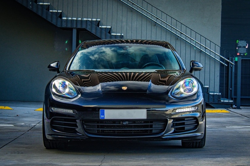 Porsche Panamera Diesel /AJ NA SPLATKY/