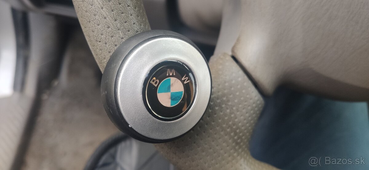 360-stupnove ovladanie riadenia  BMW