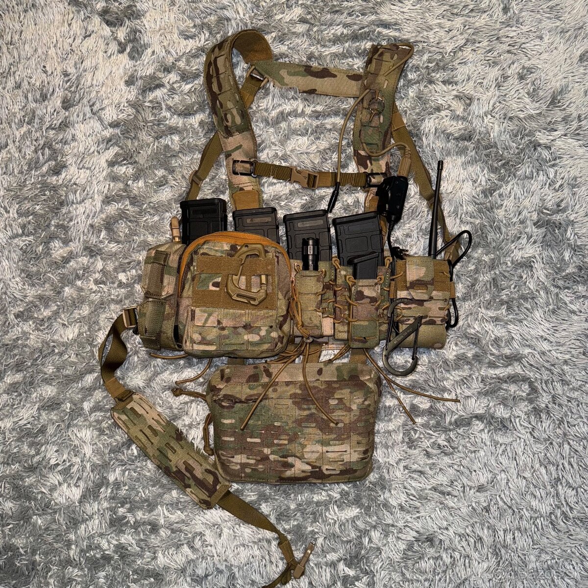 Chest rig / taktická vesta multicam