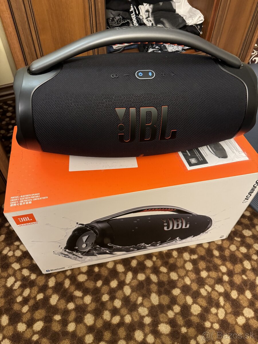 JBL boombox 3