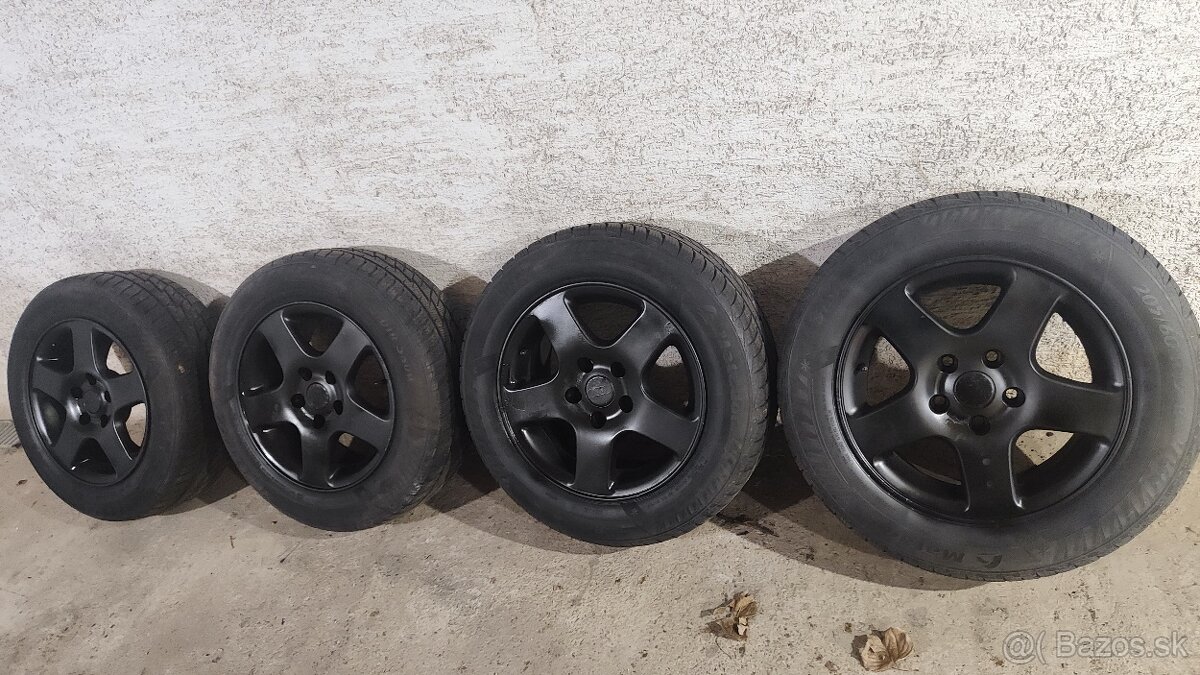 Zimné gumy na diskoch 205/60/R15 5x112