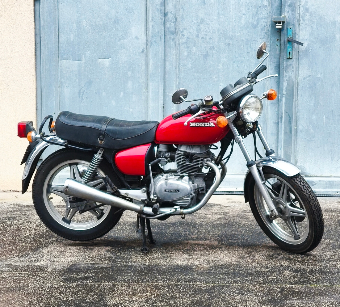 Honda CB 400 T