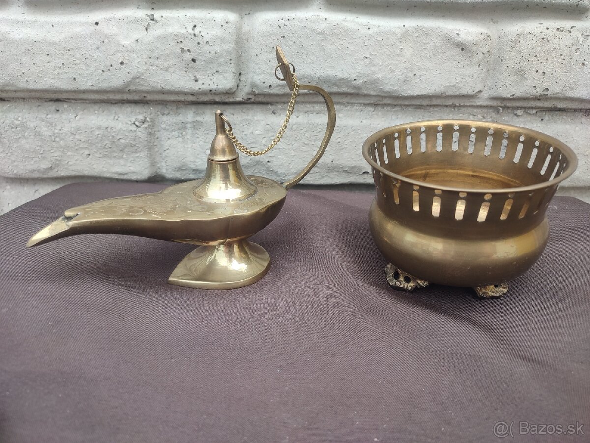 Aladinova lampa 25€, črepník 10€